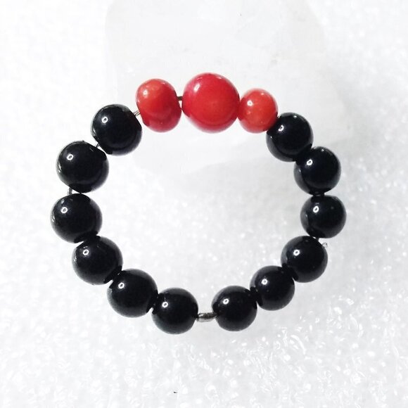 Bead Ring! Dainty Red Coral + Black Stone Beaded Ring S5 - Midi Knuckle - Picture 2 of 7